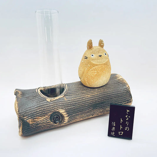 L231003  (預訂) 日本製 信樂燒「龍貓」小花瓶擺設 ; TOTORO Ceramic log with a vase - Shigaraki-yaki