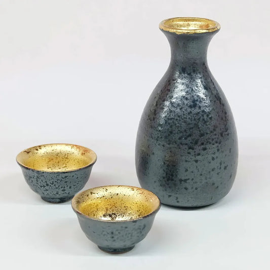 L231203 日本製 美濃燒 清酒杯禮盒套裝 ; Mino-yaki Sake Cup Set in Black / White Lacquer with Gold inside