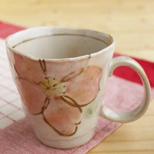 L2303-09 日本製 美濃燒手繪櫻花咖啡杯 ; Mino-yaki coffee mug in handcrafted sakura pattern